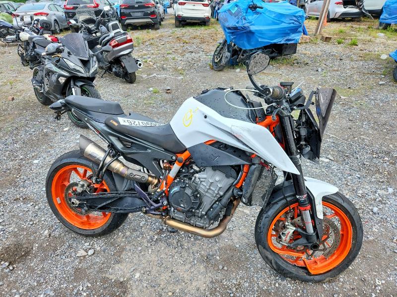 56690726 :رقم المزاد ، VBKTU9400LM800583 vin ، 2020 Ktm 890 مزاد بيع