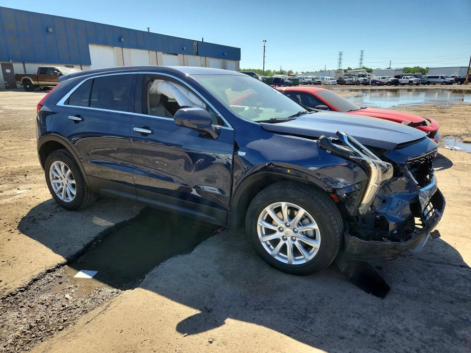 55602586 :رقم المزاد ، 1GYAZAR49NF137944 vin ، 2022 Cadillac Xt4 مزاد بيع