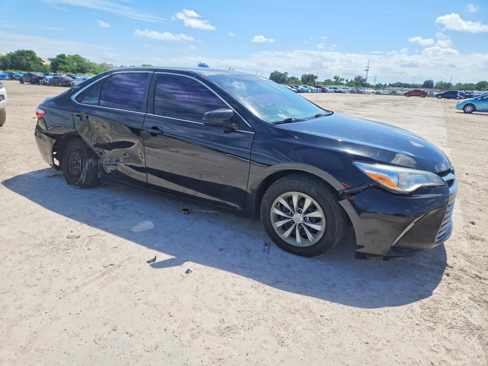 56054496 :رقم المزاد ، 4T1BF1FK3FU001940 vin ، 2015 Toyota Camry مزاد بيع