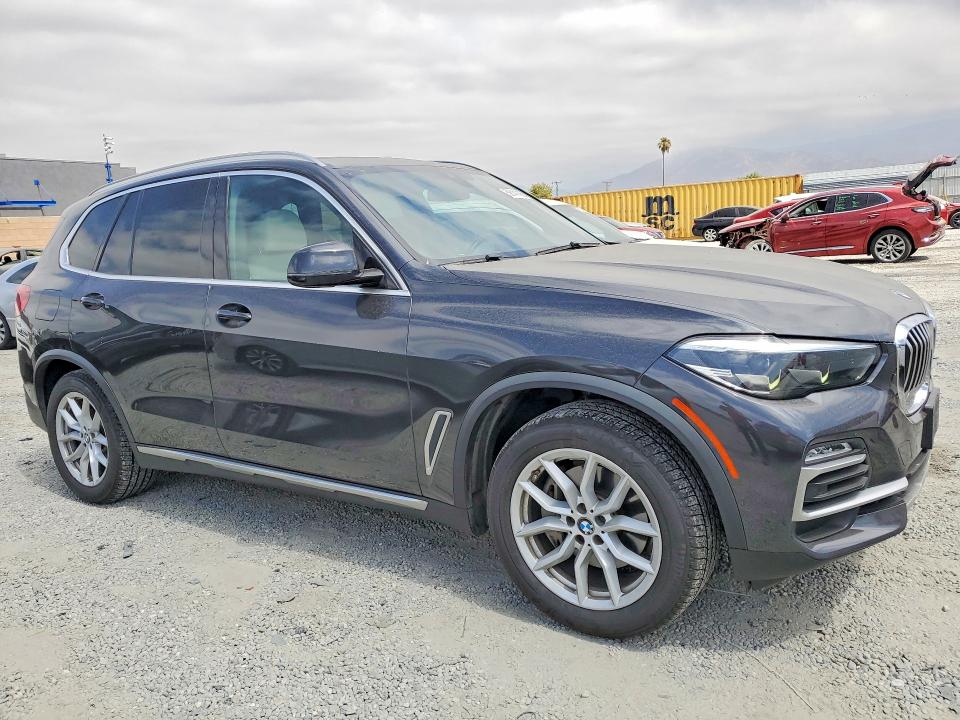59141456 :رقم المزاد ، 5UXCR4C07LLW63380 vin ، 2020 Bmw X5 مزاد بيع