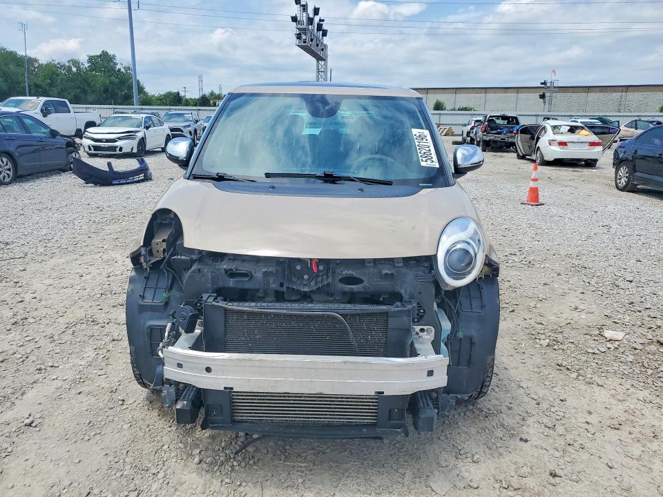 58620196 :رقم المزاد ، ZFBCFACH4FZ033772 vin ، 2015 Fiat 500l مزاد بيع