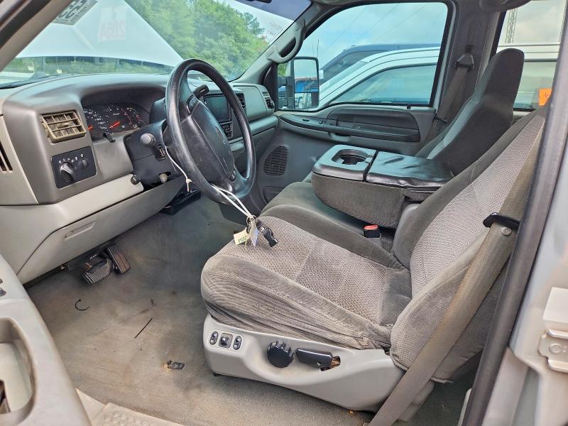 55439656 :رقم المزاد ، 1FTNW21F32EB45817 vin ، 2002 Ford F250 مزاد بيع