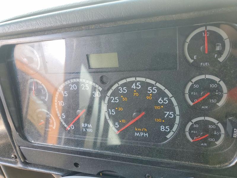 53868646 :رقم المزاد ، 4UZAAWCS86CV56237 vin ، 2006 Freightliner Chassis مزاد بيع