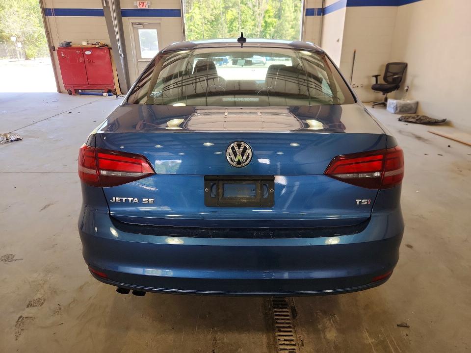 2018 Volkswagen Jetta მანქანა იყიდება აუქციონზე, vin: 3VWDB7AJ3JM250145, აუქციონის ნომერი: 57412556