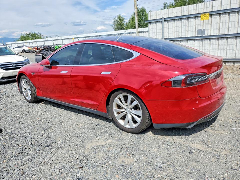 58595926 :رقم المزاد ، 5YJSA1V23FF099302 vin ، 2015 Tesla Model S مزاد بيع