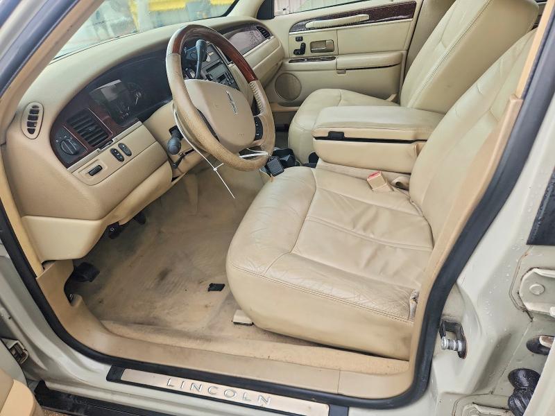 57414096 :رقم المزاد ، 1LNHM82V96Y620737 vin ، 2006 Lincoln Town Car مزاد بيع