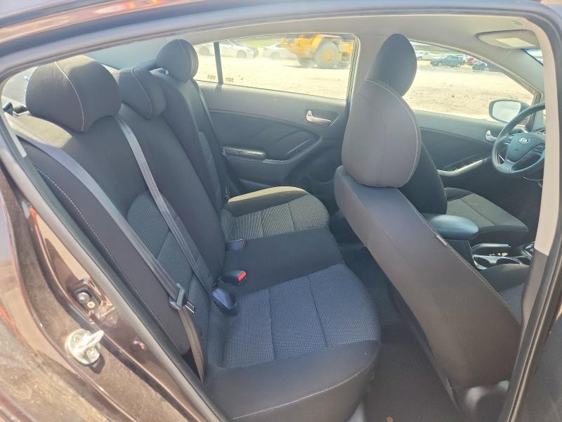 58514446 :رقم المزاد ، 3KPFK4A73JE185998 vin ، 2018 Kia Forte مزاد بيع