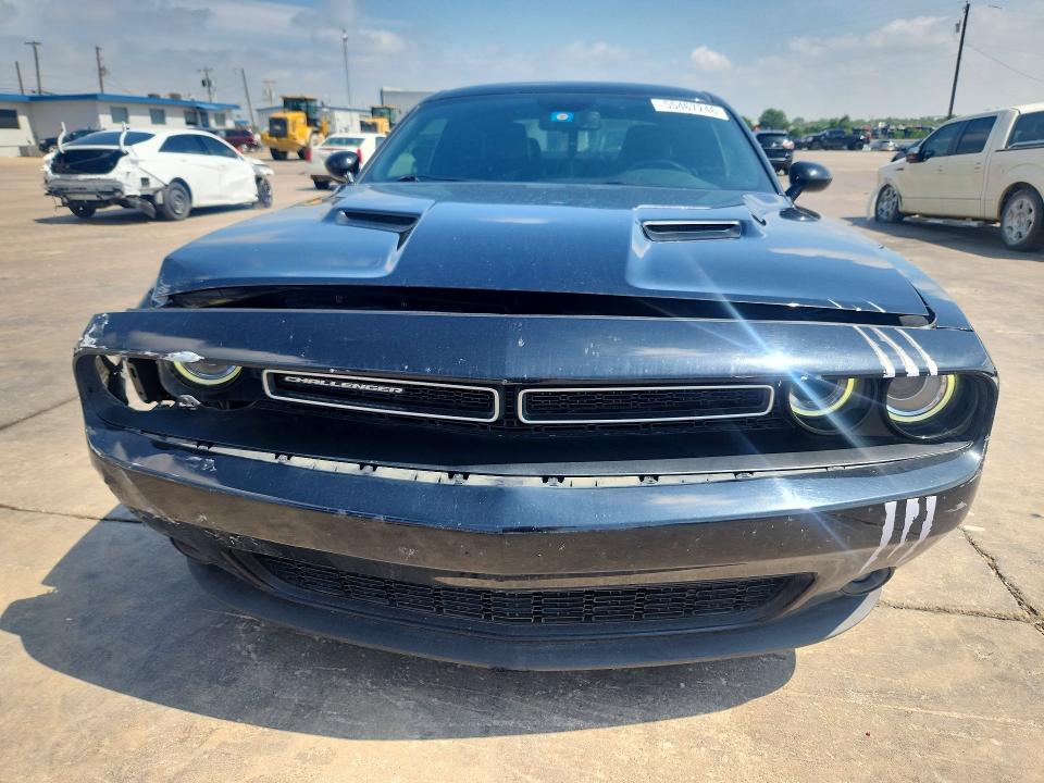 55467246 :رقم المزاد ، 2C3CDZAGXJH111013 vin ، 2018 Dodge Challenger مزاد بيع