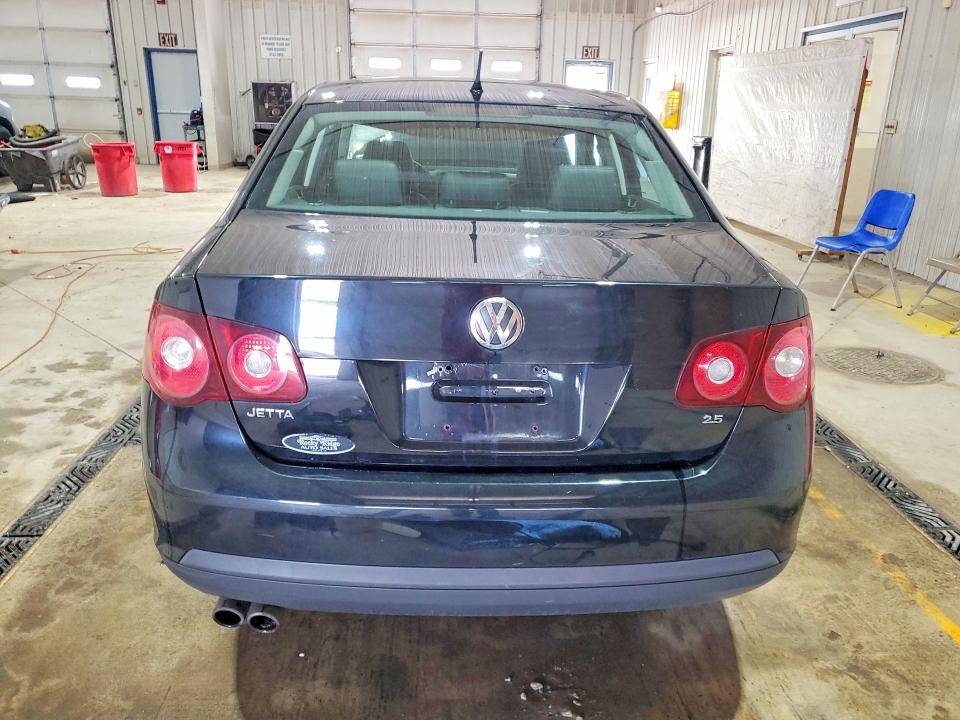 2010 Volkswagen Jetta მანქანა იყიდება აუქციონზე, vin: 3VWAZ7AJ3AM135706, აუქციონის ნომერი: 56644866