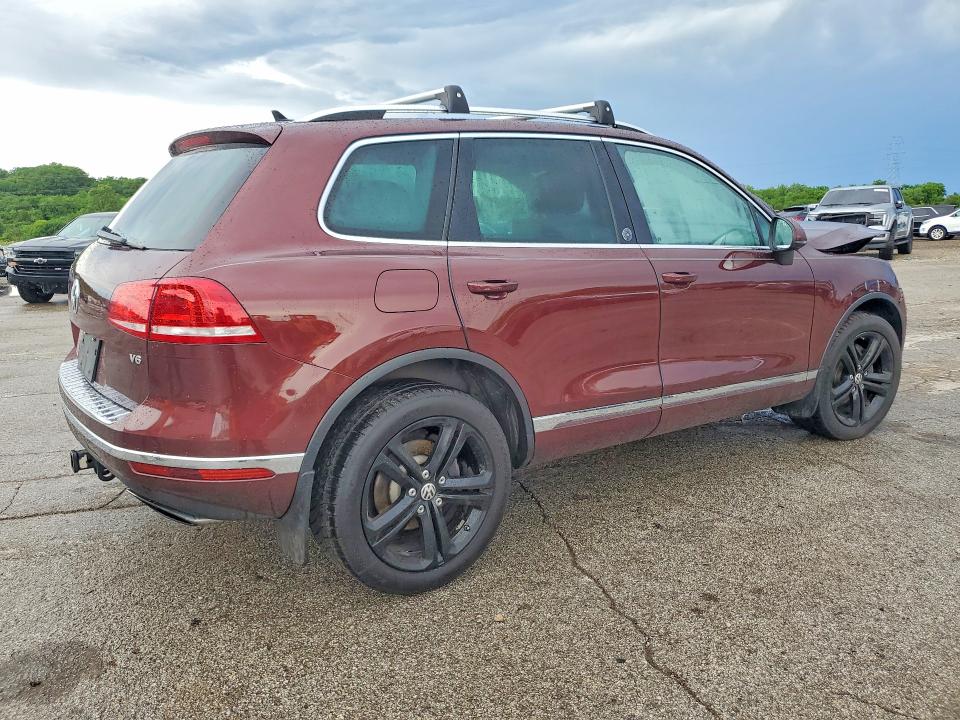 56775426 :رقم المزاد ، WVGRF7BP9HD000748 vin ، 2017 Volkswagen Touareg مزاد بيع