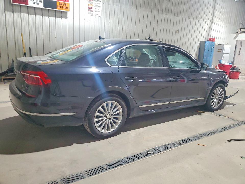 Продажа на аукционе авто 2017 Volkswagen Passat, vin: 1VWBT7A37HC053948, номер лота: 58700256