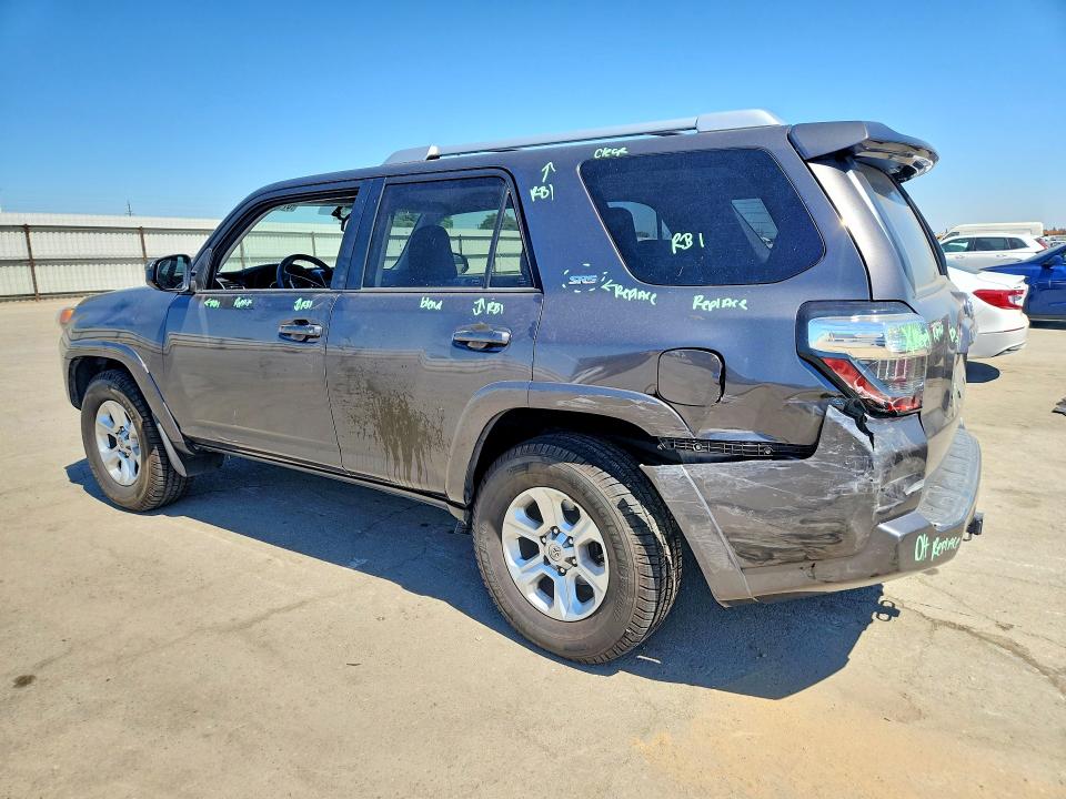 2015 Toyota 4runner მანქანა იყიდება აუქციონზე, vin: JTEZU5JR3F5099006, აუქციონის ნომერი: 57143106