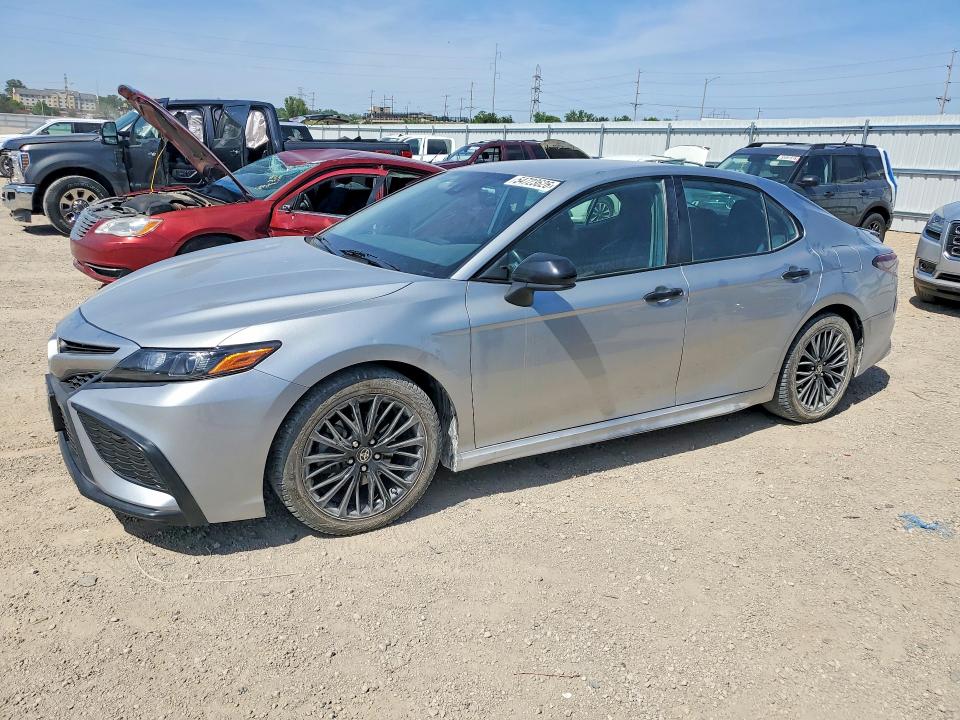 Продажа на аукционе авто 2021 Toyota Camry, vin: 4T1G11BK2MU046357, номер лота: 54723626