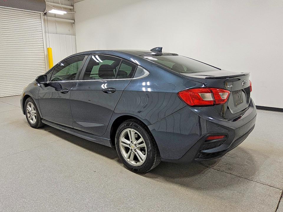 58540086 :رقم المزاد ، 1G1BE5SM3J7229037 vin ، 2018 Chevrolet Cruze مزاد بيع