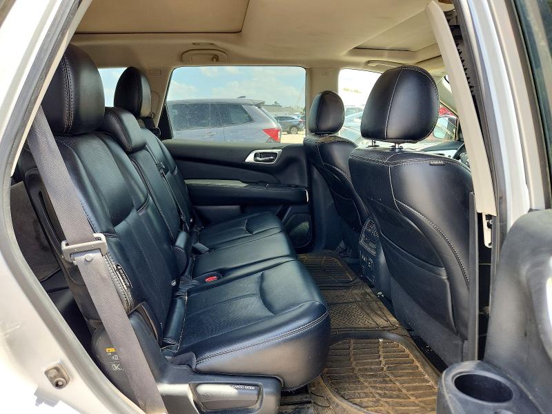 57711356 :رقم المزاد ، 5N1DR2DN9LC591744 vin ، 2020 Nissan Pathfinder مزاد بيع