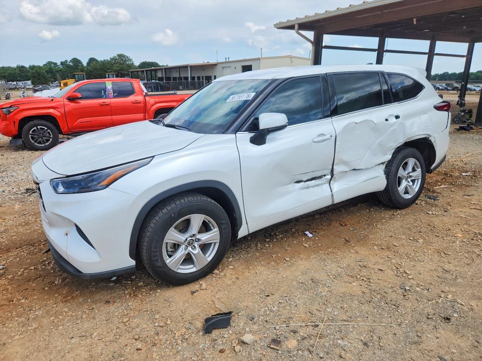 Продажа на аукционе авто 2022 Toyota Highlander, vin: 5TDCZRAH2NS115960, номер лота: 58297466