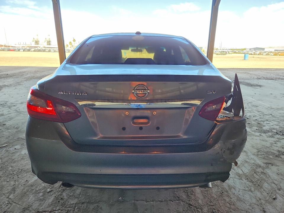 Продаж на аукціоні авто 2018 Nissan Altima, vin: 1N4AL3AP5JC242930, номер лоту: 54875306