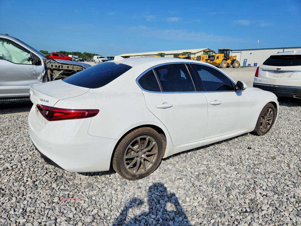 Продажа на аукционе авто 2017 Alfa Romeo Giulia, vin: ZARFAEBN6H7553984, номер лота: 59110336