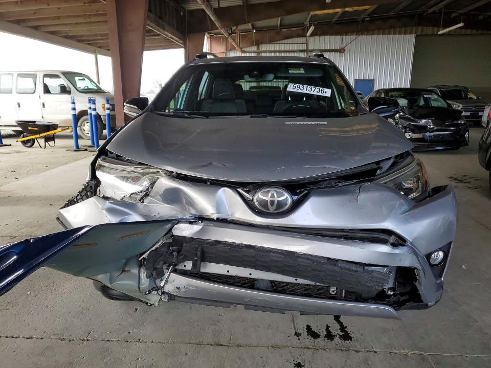 Продажа на аукционе авто 2018 Toyota Rav4, vin: JTMJFREV9JJ235858, номер лота: 59313736
