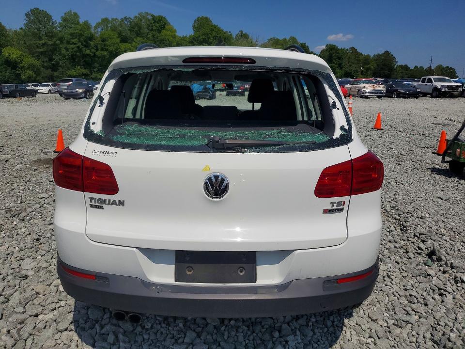 59082616 :رقم المزاد ، WVGBV7AX5JK005503 vin ، 2018 Volkswagen Tiguan Limited مزاد بيع