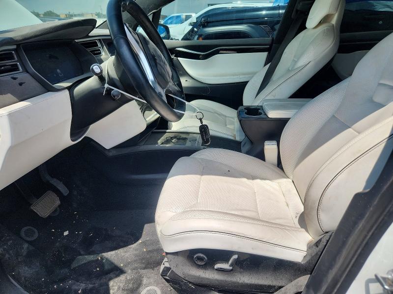 55582066 :رقم المزاد ، 5YJXCAE21HF035536 vin ، 2017 Tesla Model X مزاد بيع