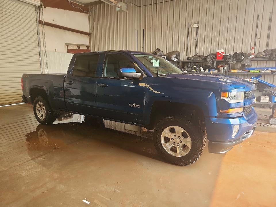 2018 Chevrolet Silverado მანქანა იყიდება აუქციონზე, vin: 3GCUKREC9JG415138, აუქციონის ნომერი: 58713016