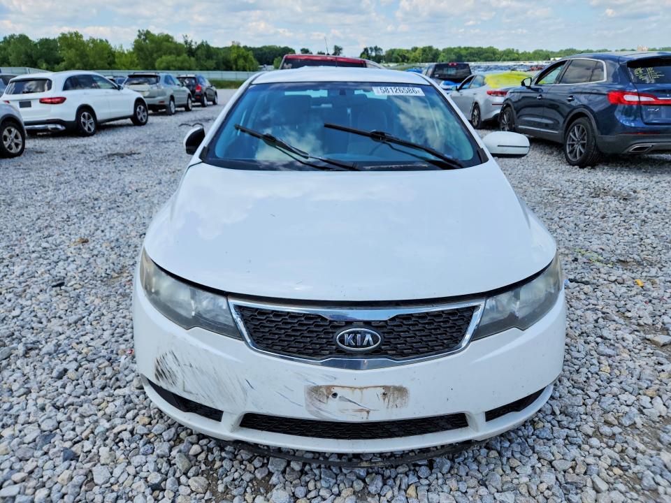 2011 Kia Forte მანქანა იყიდება აუქციონზე, vin: KNAFU4A29B5394090, აუქციონის ნომერი: 58126586