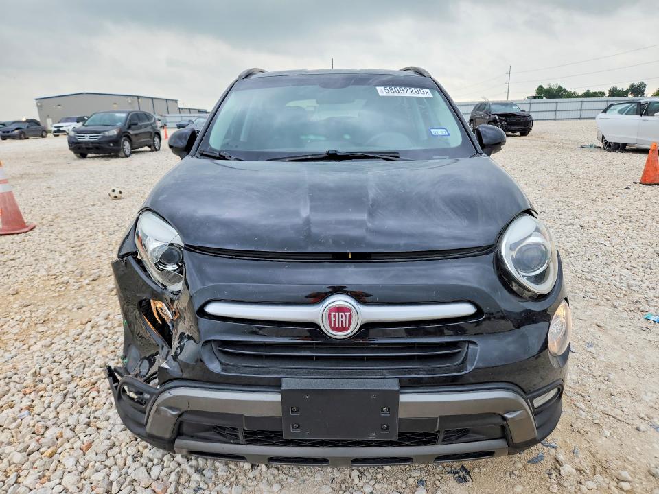 2017 Fiat 500x მანქანა იყიდება აუქციონზე, vin: ZFBCFXCB2HP582092, აუქციონის ნომერი: 58092206