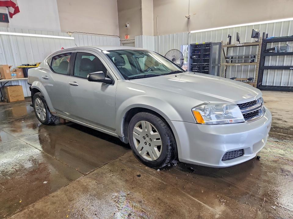 56445126 :رقم المزاد ، 1B3BD4FB9BN588355 vin ، 2011 Dodge Avenger مزاد بيع