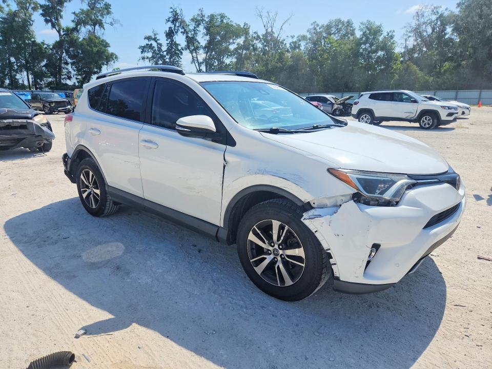2017 Toyota Rav4 მანქანა იყიდება აუქციონზე, vin: JTMWFREV8HJ708018, აუქციონის ნომერი: 58540176