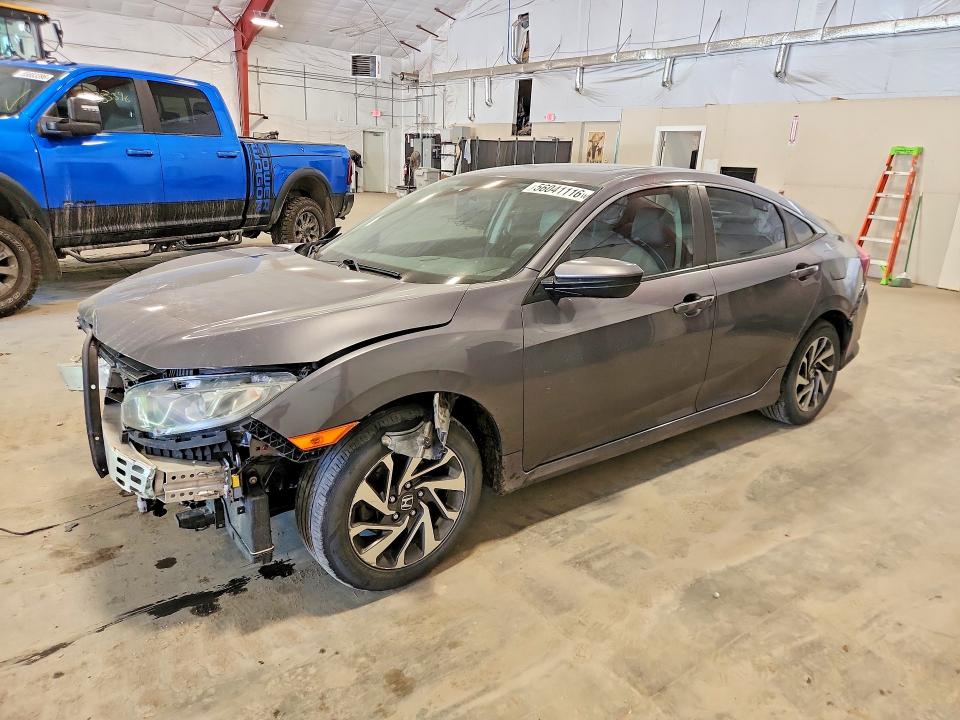 56041116 :رقم المزاد ، 19XFC2F73GE027759 vin ، 2016 Honda Civic مزاد بيع
