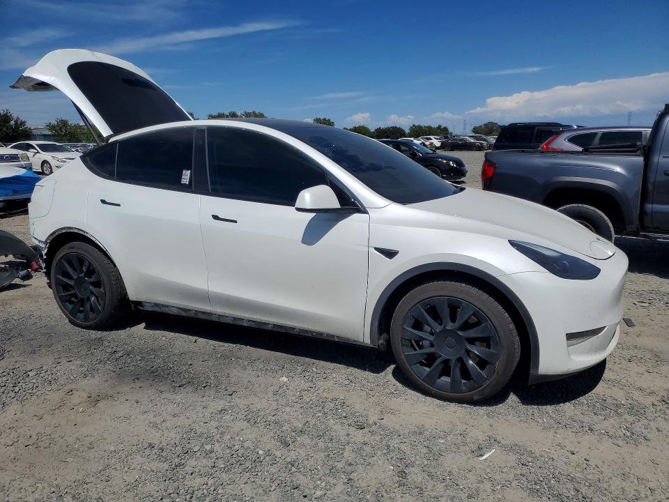 2023 Tesla Model Y მანქანა იყიდება აუქციონზე, vin: 7SAYGDEE8PF690878, აუქციონის ნომერი: 59272336