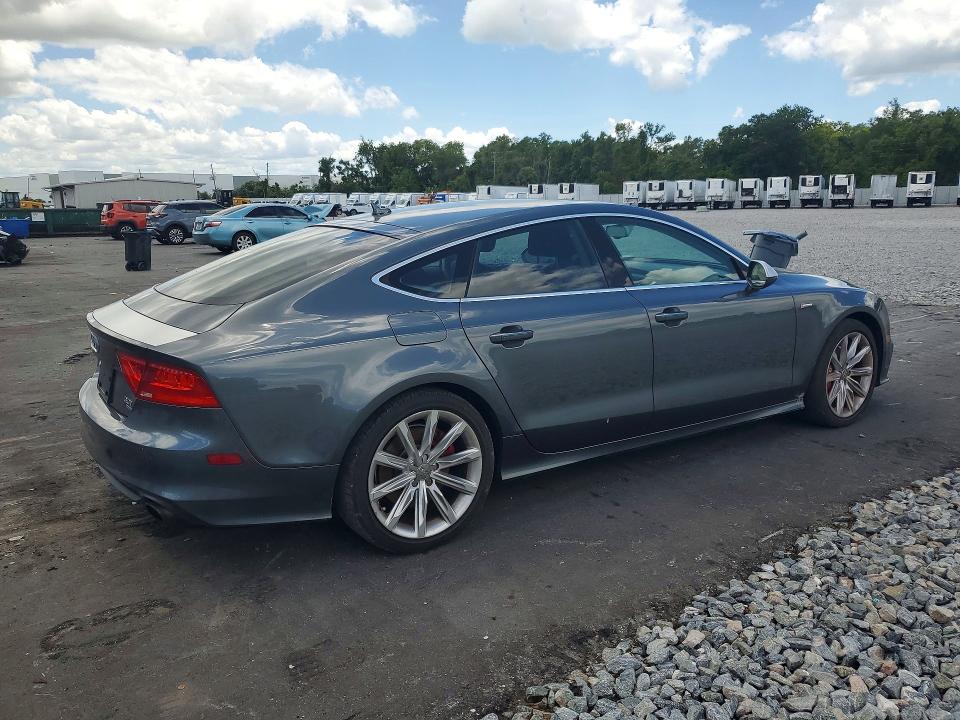 2013 Audi A7 მანქანა იყიდება აუქციონზე, vin: WAU2GAFC1DN107236, აუქციონის ნომერი: 56401296