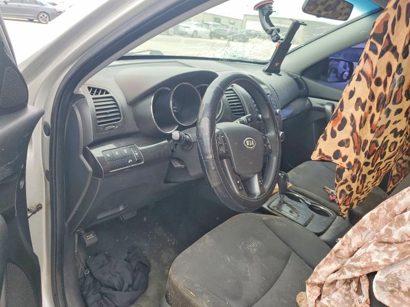 2011 Kia Sorento მანქანა იყიდება აუქციონზე, vin: 5XYKT3A10BG075724, აუქციონის ნომერი: 58060556