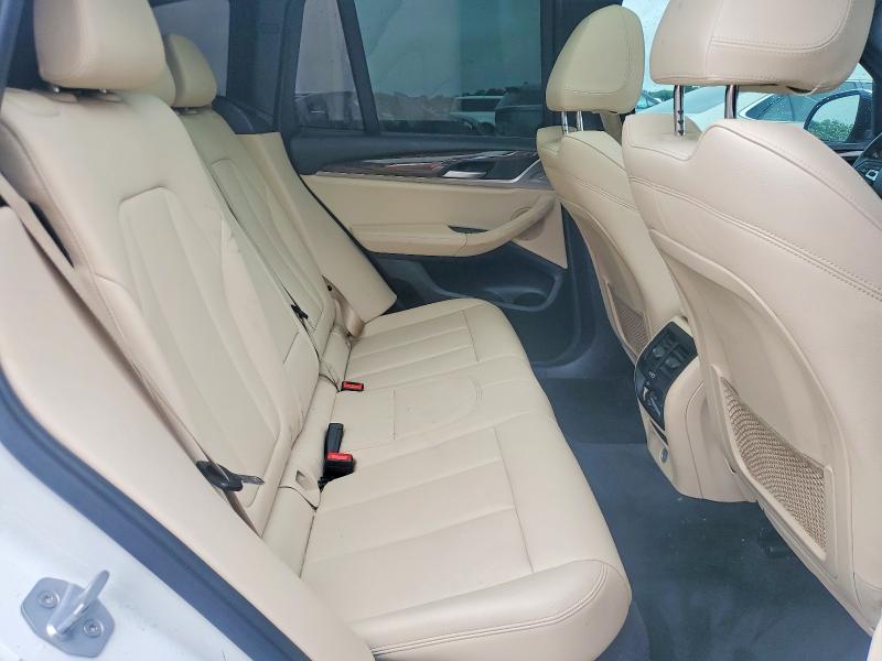 56461136 :رقم المزاد ، 5UXTR9C50JLD62250 vin ، 2018 Bmw X3 مزاد بيع