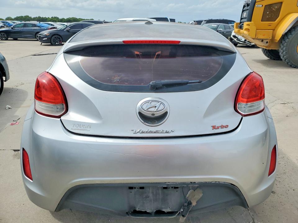 2013 Hyundai Veloster მანქანა იყიდება აუქციონზე, vin: KMHTC6AD0DU117838, აუქციონის ნომერი: 58412556