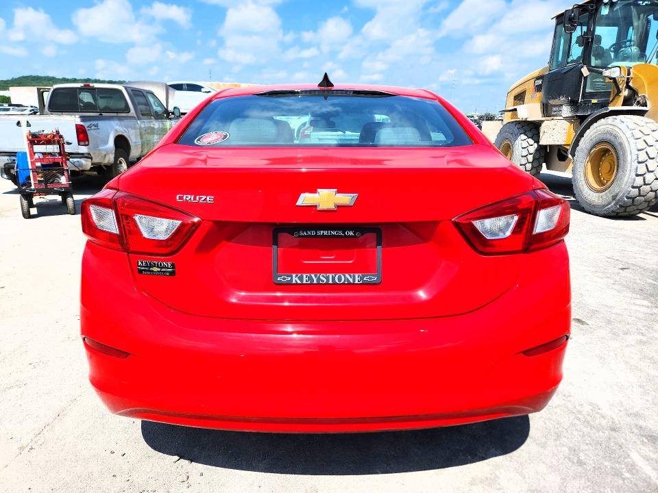 55621736 :رقم المزاد ، 1G1BC5SM2K7142284 vin ، 2019 Chevrolet Cruze مزاد بيع