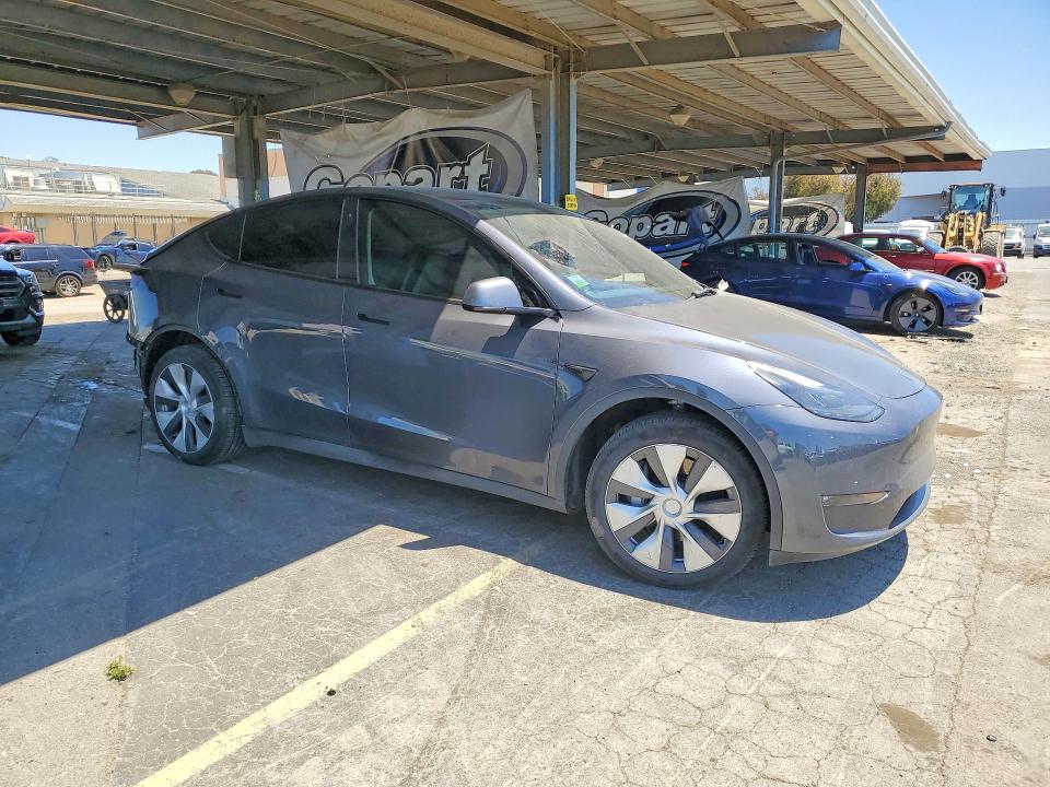 58231856 :رقم المزاد ، 7SAYGDEE2PF625377 vin ، 2023 Tesla Model Y مزاد بيع