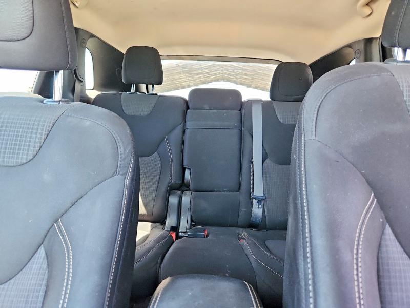 56700556 :رقم المزاد ، 1C4PJLCS5FW712195 vin ، 2015 Jeep Cherokee مزاد بيع