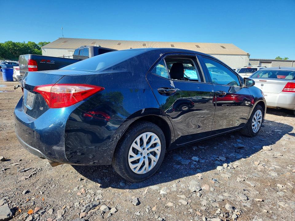 57834866 :رقم المزاد ، 2T1BURHE2HC959239 vin ، 2017 Toyota Corolla مزاد بيع