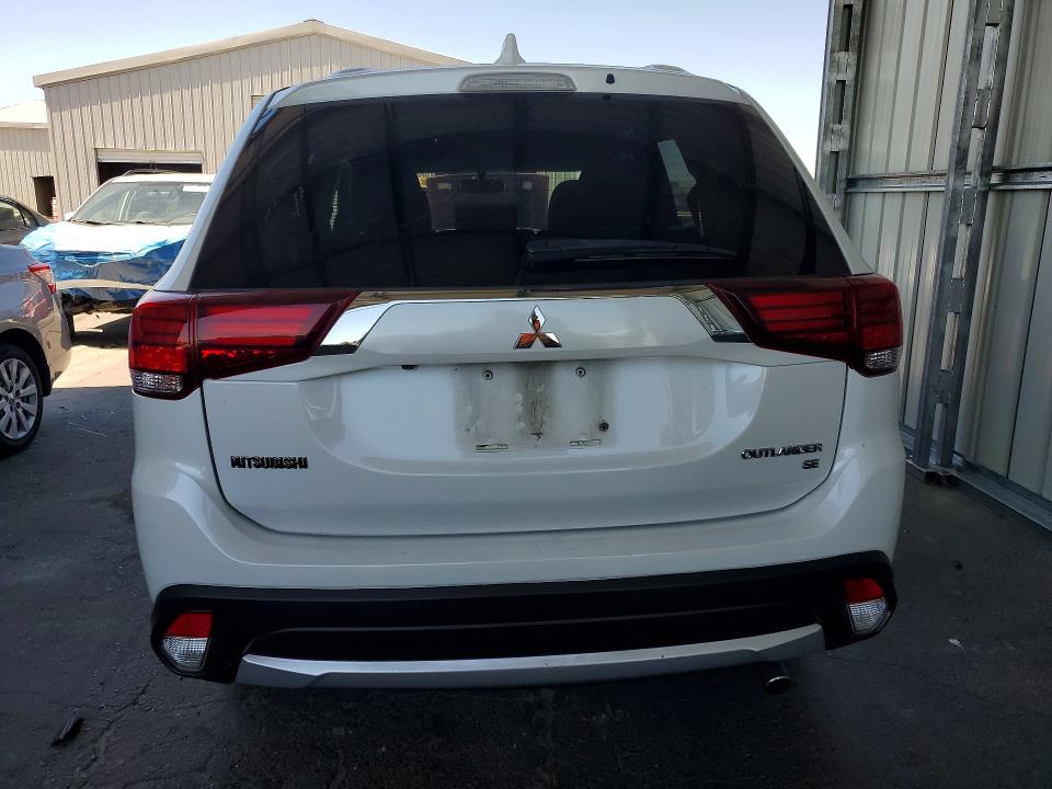 Продаж на аукціоні авто 2018 Mitsubishi Outlander, vin: JA4AZ3A37JZ042998, номер лоту: 58785876