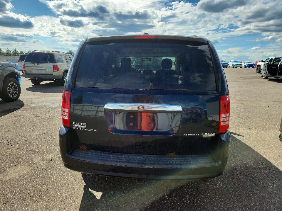 2010 Chrysler Town & Country მანქანა იყიდება აუქციონზე, vin: 2A4RR5D12AR150576, აუქციონის ნომერი: 58051216