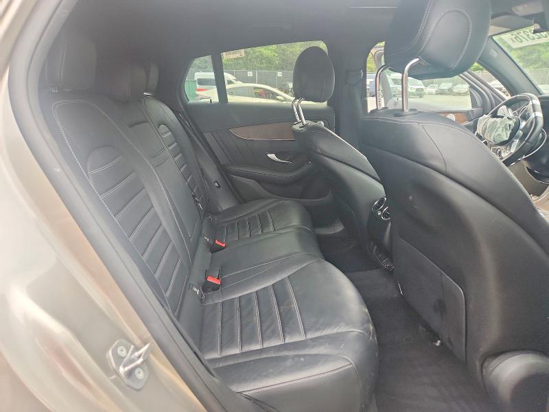 57352376 :رقم المزاد ، WDC0J6EB4LF728720 vin ، 2020 Mercedes-benz Glc Coupe مزاد بيع