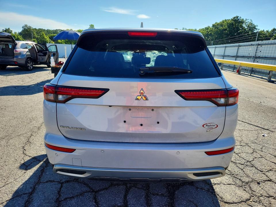 56713626 :رقم المزاد ، JA4J4UA81PZ013585 vin ، 2023 Mitsubishi Outlander مزاد بيع