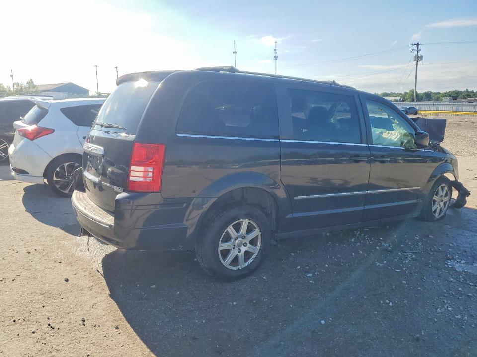 2010 Chrysler Town & Country მანქანა იყიდება აუქციონზე, vin: 2A4RR5D18AR266560, აუქციონის ნომერი: 56845976