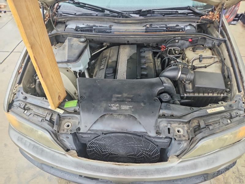 57129796 :رقم المزاد ، 5UXFA13514LU41997 vin ، 2004 Bmw X5 مزاد بيع