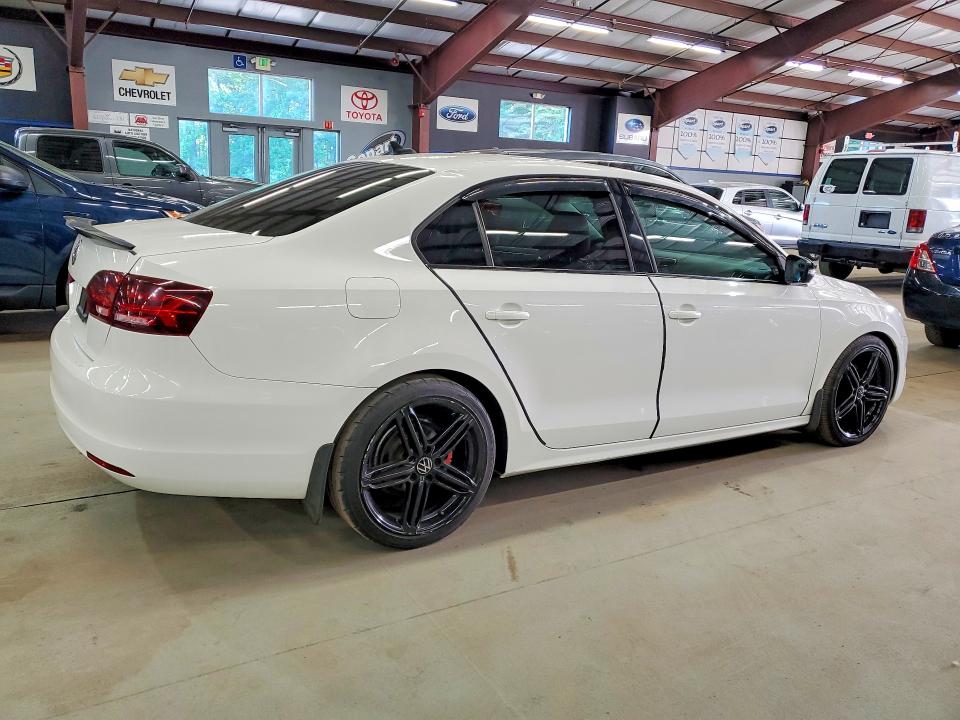 56136836 :رقم المزاد ، 3VW3L7AJ8EM360607 vin ، 2014 Volkswagen Jetta مزاد بيع