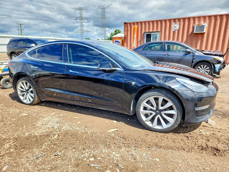 57006156 :رقم المزاد ، 5YJ3E1EA8KF401841 vin ، 2019 Tesla Model 3 مزاد بيع