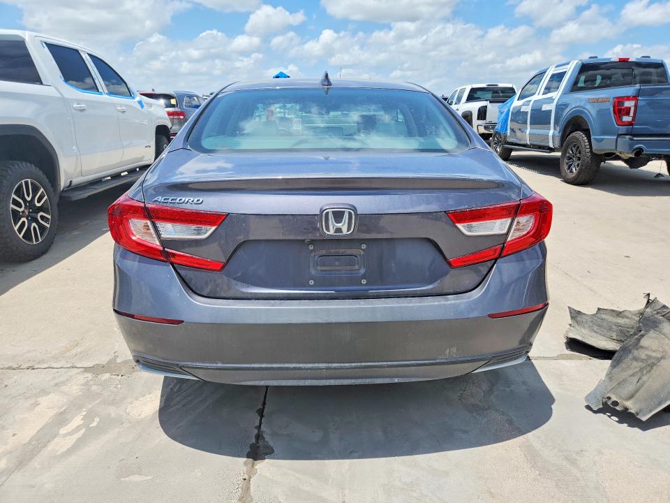 56753736 :رقم المزاد ، 1HGCV1F14JA242081 vin ، 2018 Honda Accord مزاد بيع