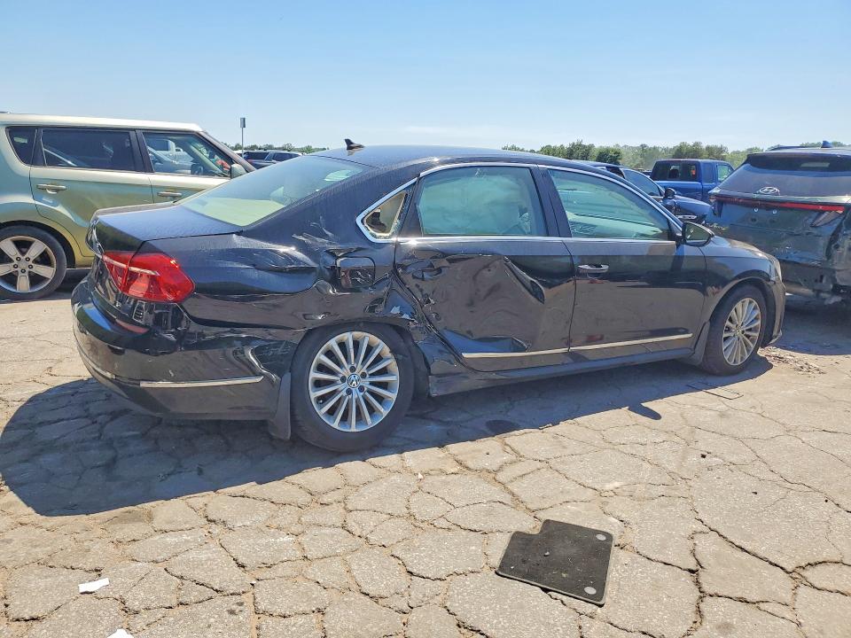 Продажа на аукционе авто 2016 Volkswagen Passat, vin: 1VWBT7A39GC010100, номер лота: 55410306